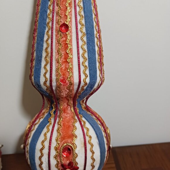 Vintage BEADED CHRISTMAS ORNAMENTS, Vintage Tree Topper - Picture 6 of 10